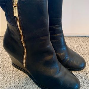 Michael Kors Black Zipper Booties Az 9